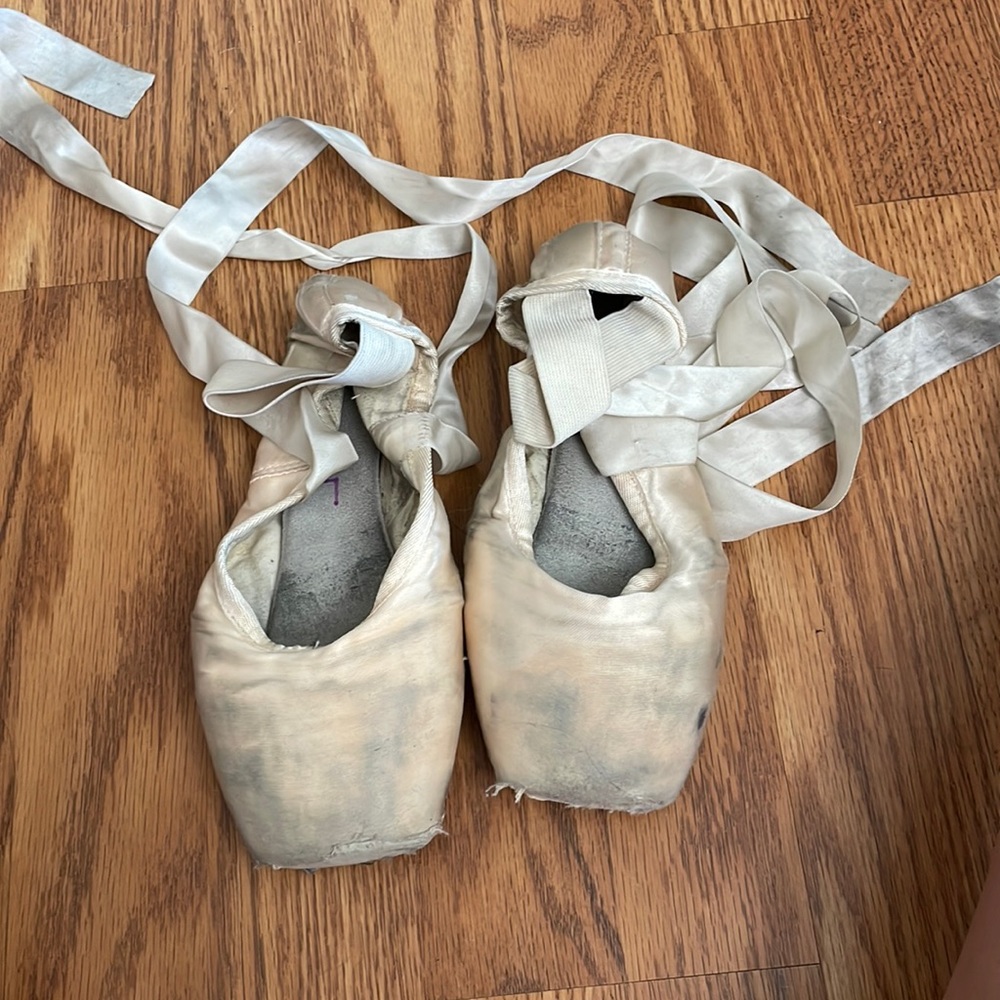 Pointe shoes